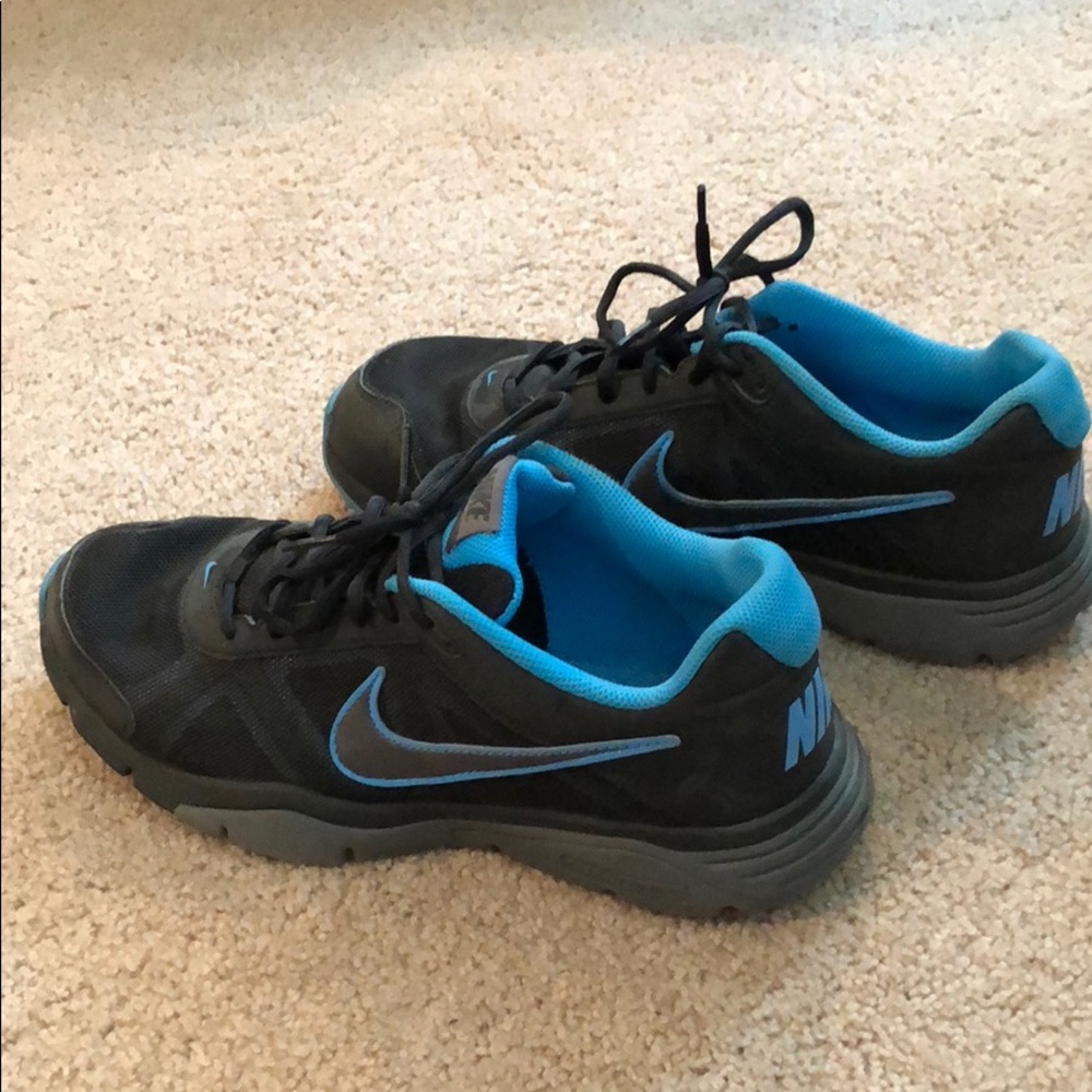 Men’s Nike sneakers